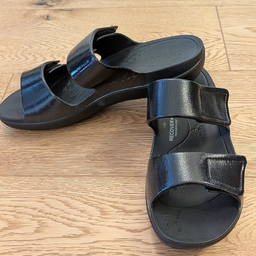 Alegria Black Slide Sandals Orbyt Black Gloss Recover Me Technology 41